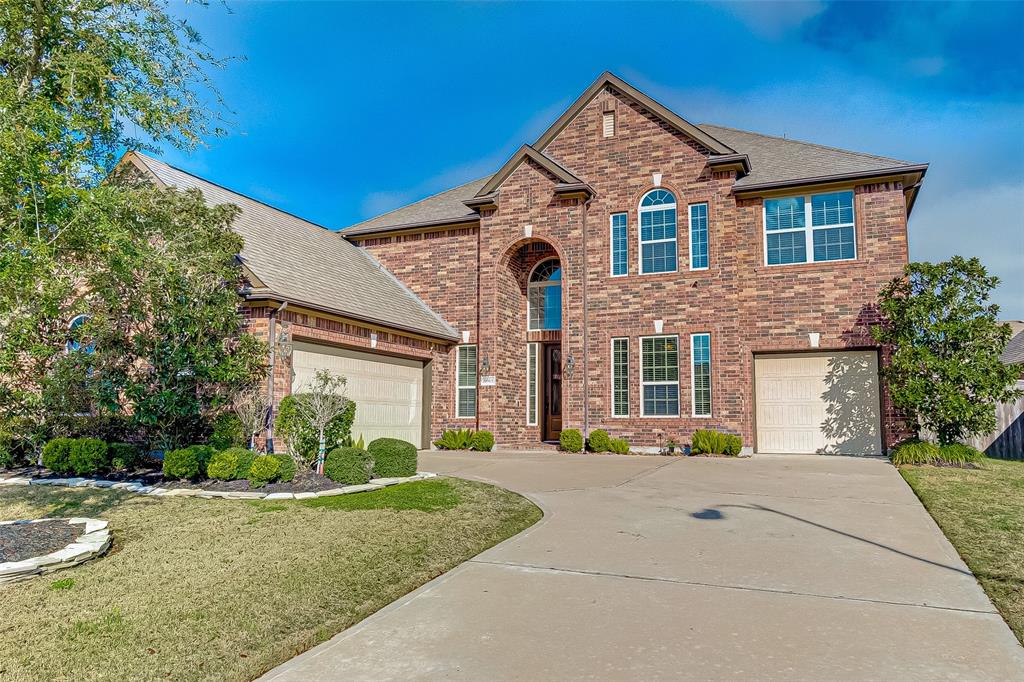9915 St Romain Dr