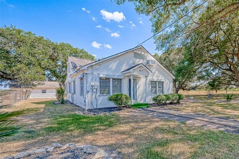 MLS: 32281829