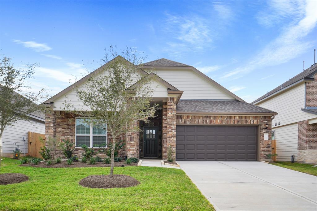 3052 Waxwing Drive, Brookshire, Texas image 1