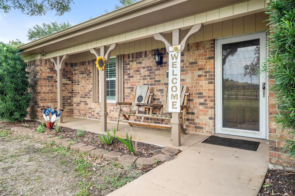 3911 N Elm Road
