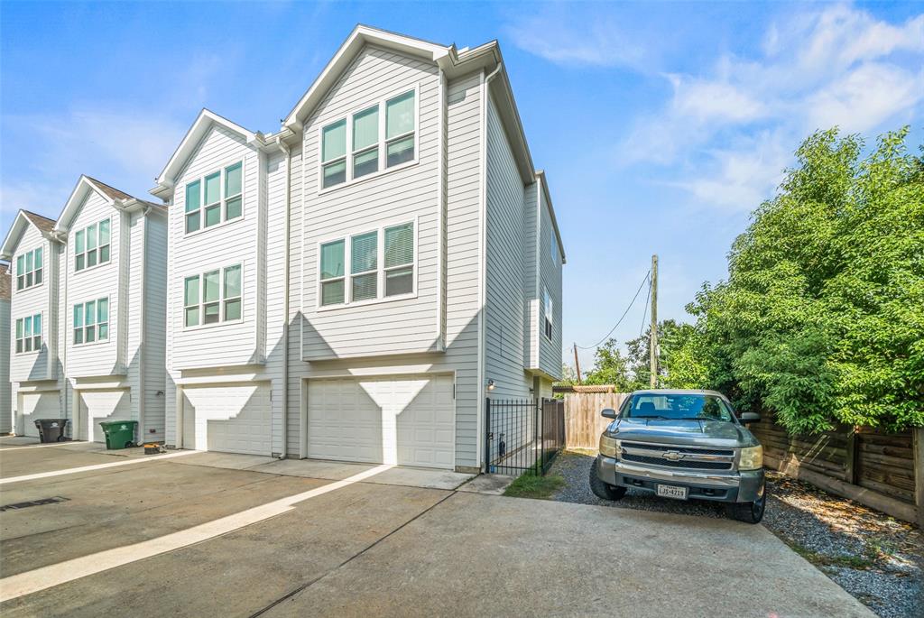 850 W 20th Street