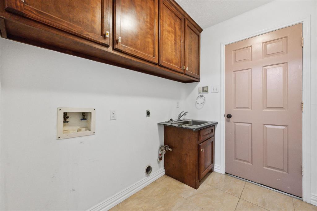 10323 Otter Circle, Baytown, Texas image 24
