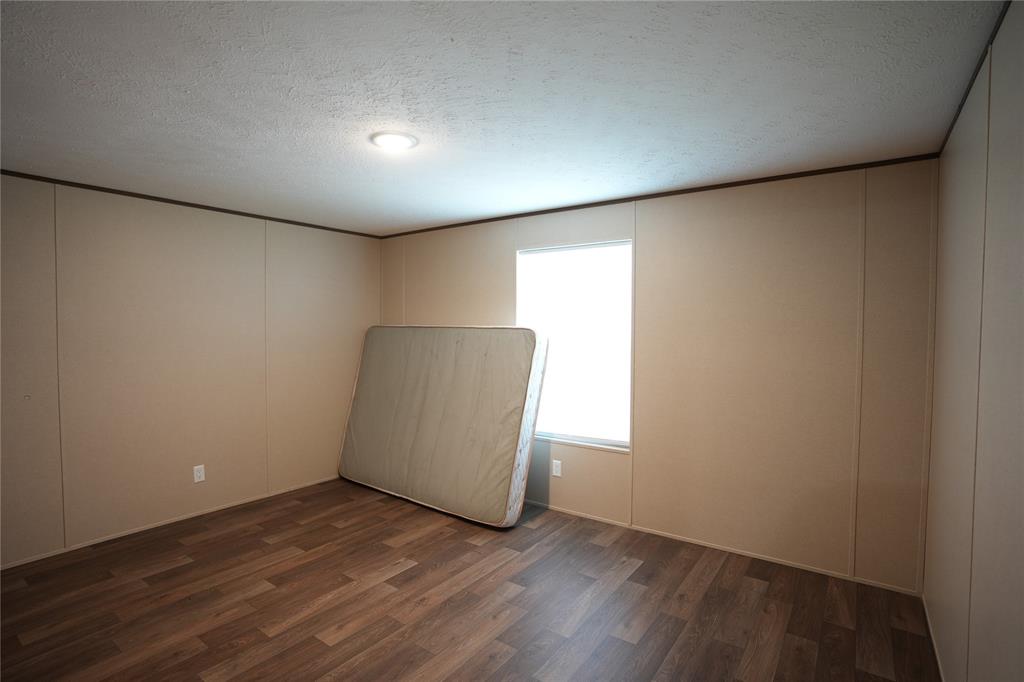 303 W Lone Oak Road, Onalaska, Texas image 12