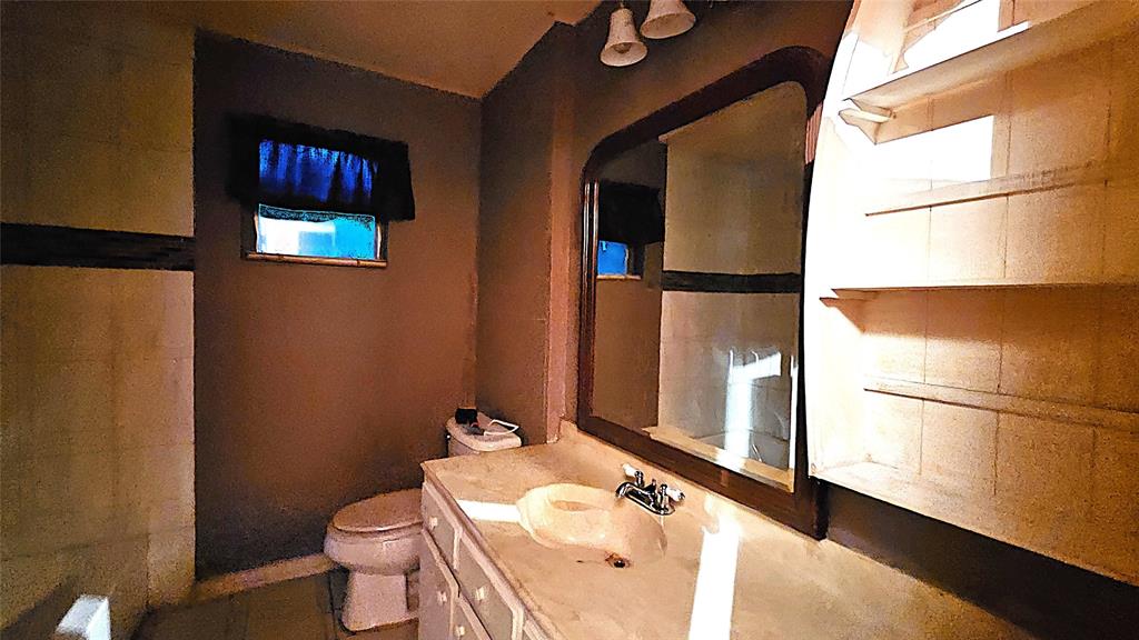 330 Cedar Drive, Hitchcock, Texas image 6