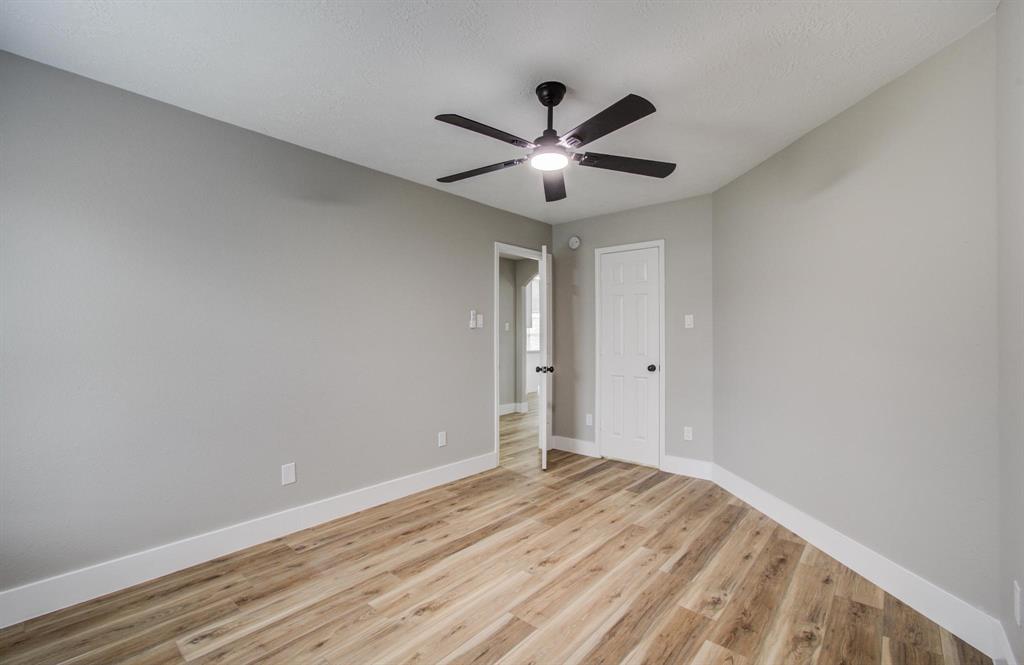 8235 Sugar Cane Drive, Baytown, Texas image 26