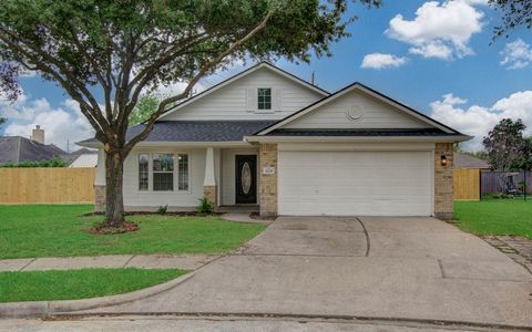 8235 Sugar Cane Drive, Baytown, TX 77523 - MLS#: 28195116