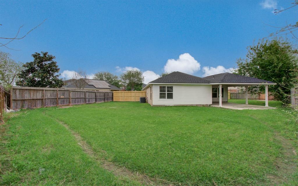 8235 Sugar Cane Drive, Baytown, Texas image 37