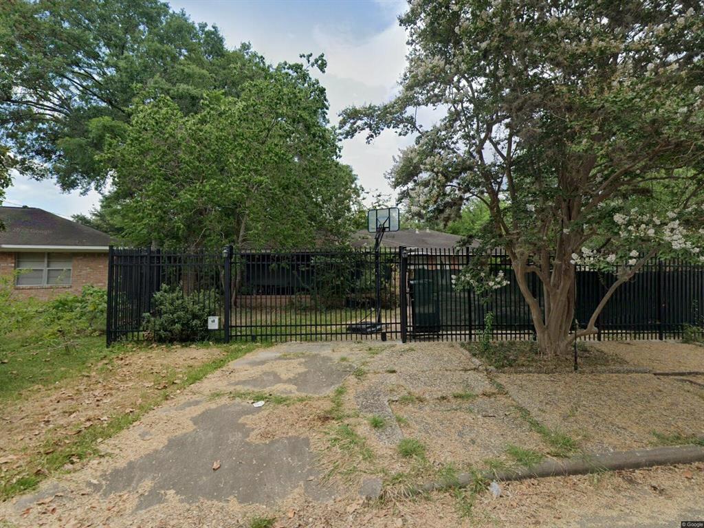 2222 Macarthur Street, Houston, Texas image 1