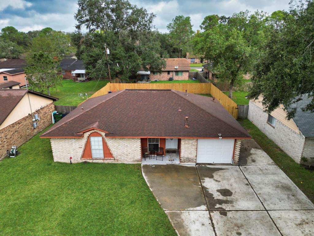 709 E Murray Street, Angleton, Texas image 3