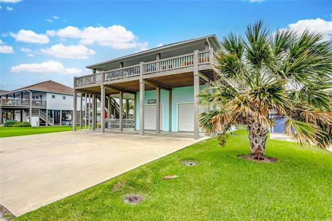 A home in Port Bolivar