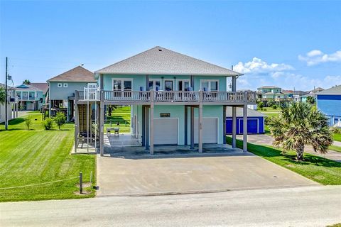 A home in Port Bolivar