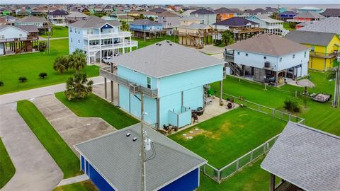 A home in Port Bolivar