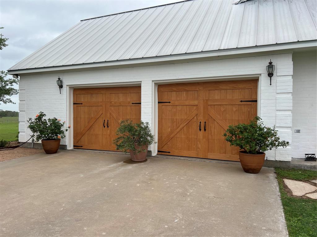 5800 Cedar Hill Road, Brenham, Texas image 3