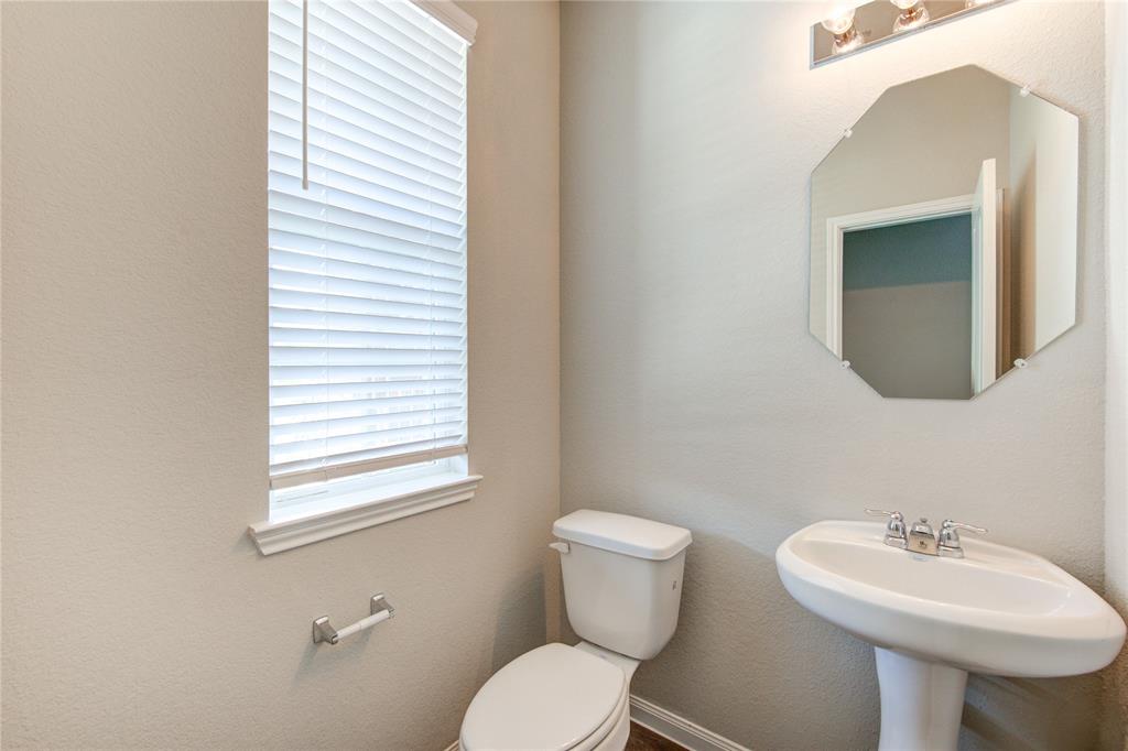3524 Cannon Drive, Conroe, Texas image 5