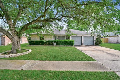 Single Family Residence in Houston TX 16651 Royal Mile Lane.jpg