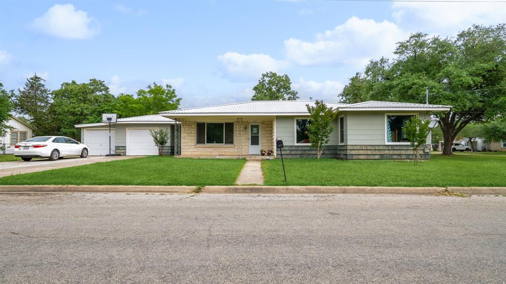 577 Schneider Street, Giddings, Texas image 20