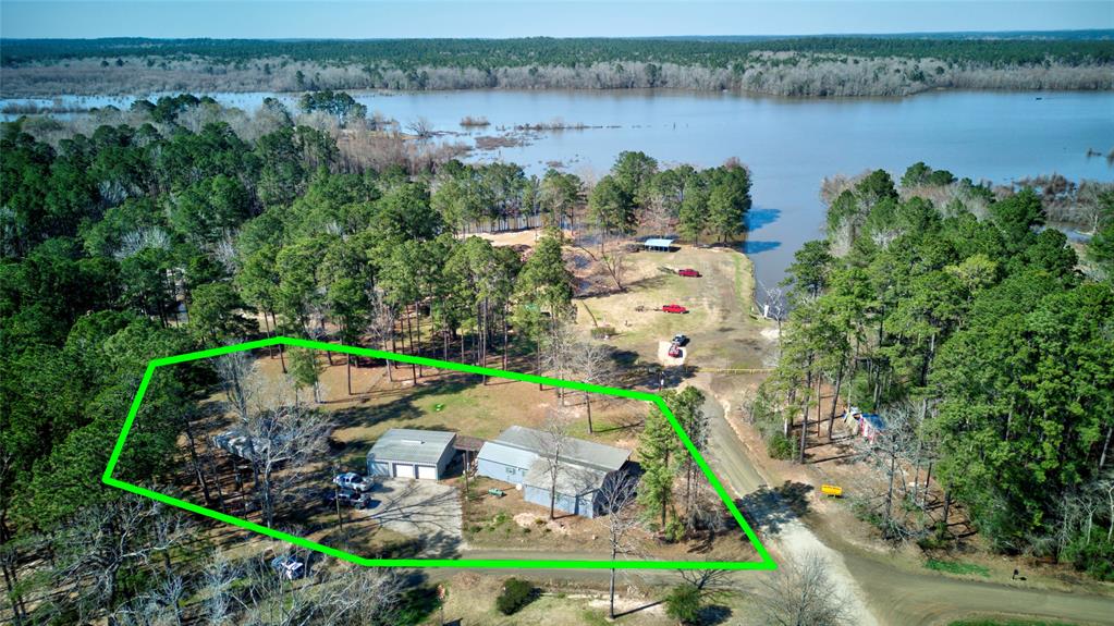 711 Toledo Beach Drive, Hemphill, Texas image 4