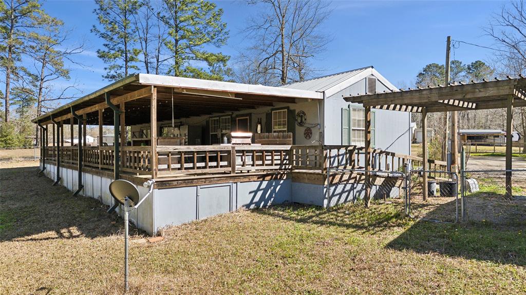 711 Toledo Beach Drive, Hemphill, Texas image 11