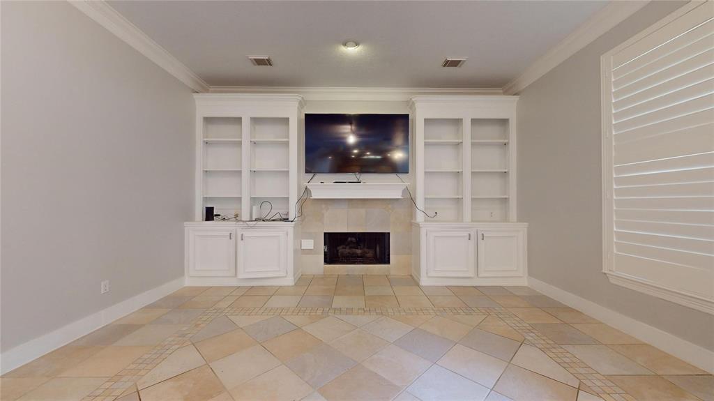 24615 W Kingscrest Circle Circle, Spring, Texas image 23