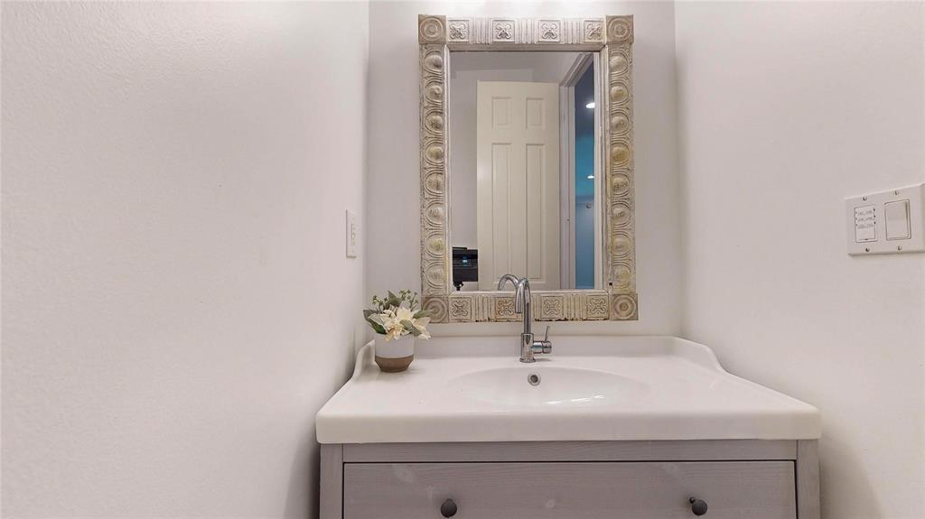 24615 W Kingscrest Circle Circle, Spring, Texas image 16
