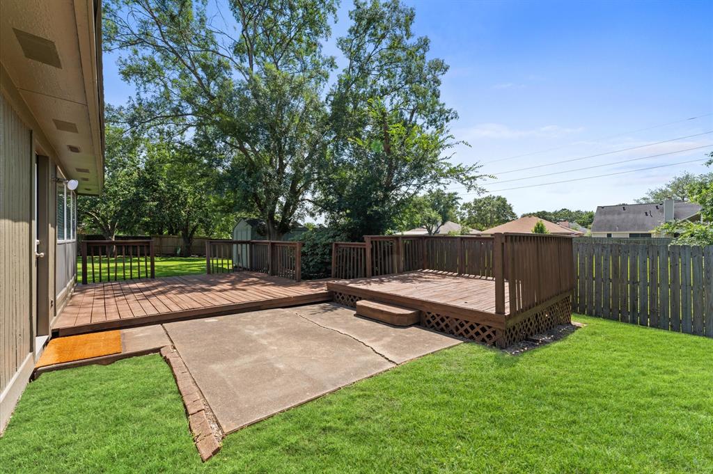 4302 Duesenberg Court, Pearland, Texas image 19
