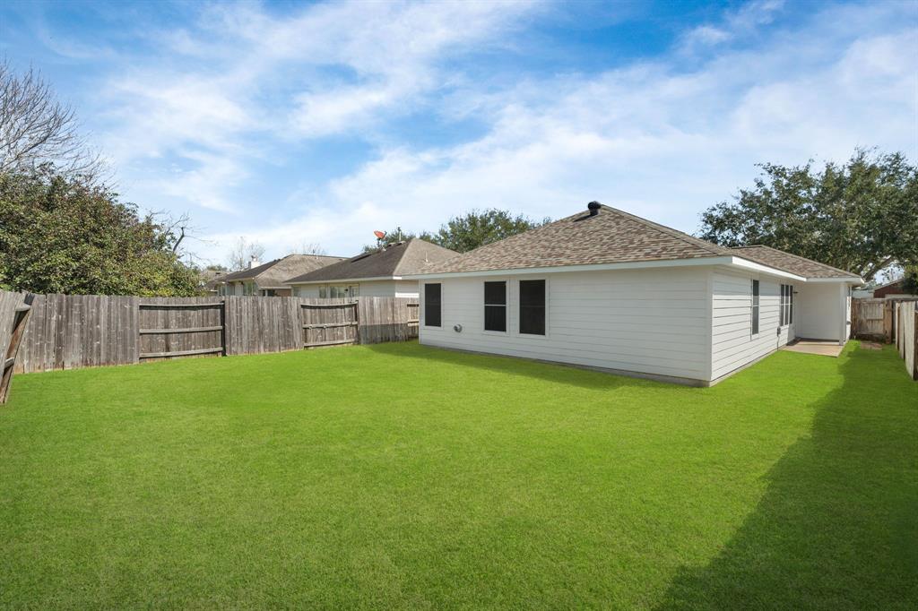 127 Thunder Basin Drive, Richmond, Texas image 31