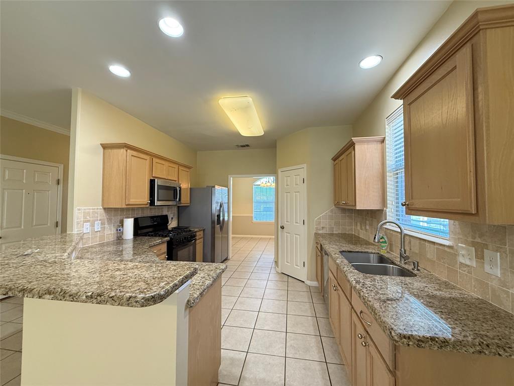 211 Riata, Victoria, Texas image 11