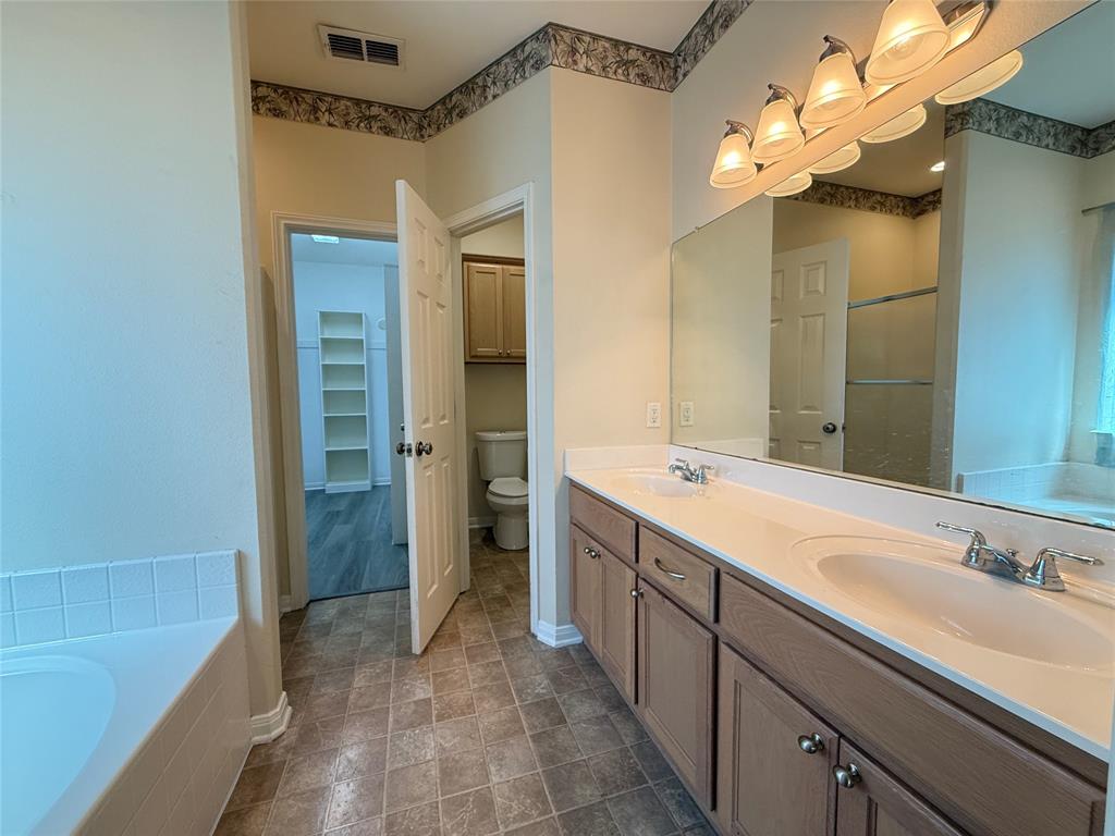 211 Riata, Victoria, Texas image 21