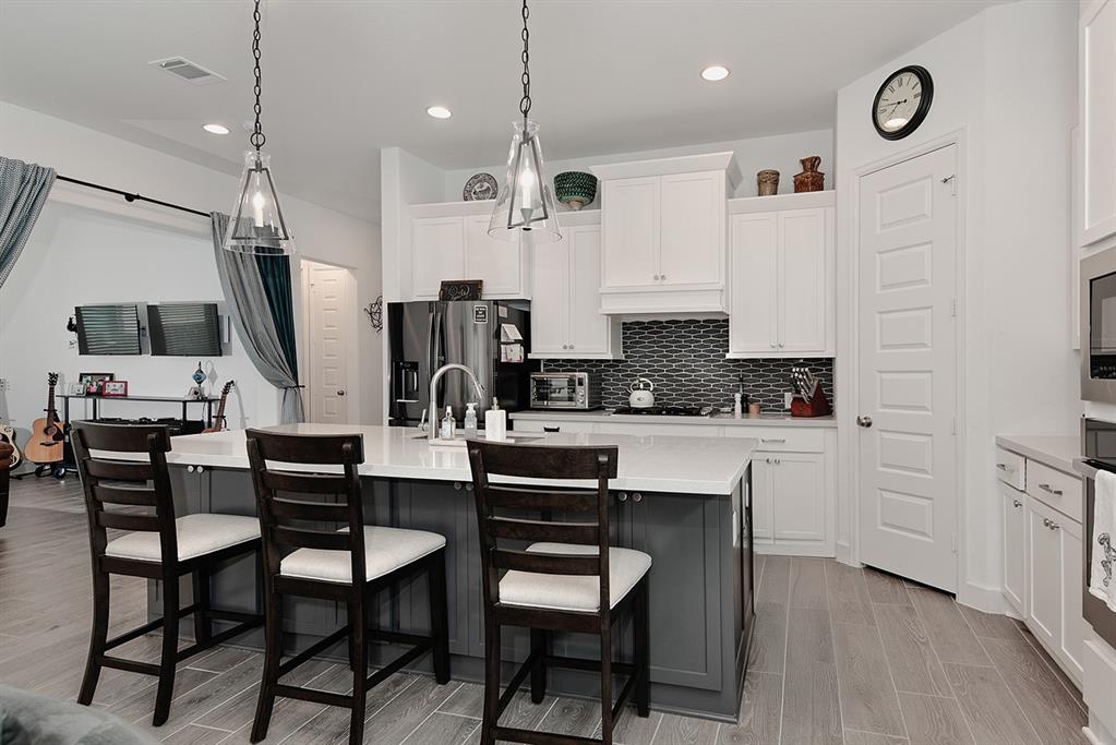 15735 Autumn Sun Court, Conroe, Texas image 10