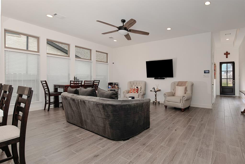 15735 Autumn Sun Court, Conroe, Texas image 7