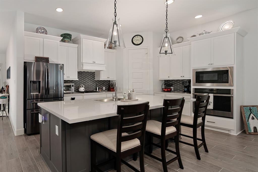 15735 Autumn Sun Court, Conroe, Texas image 8