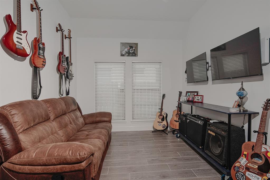 15735 Autumn Sun Court, Conroe, Texas image 17