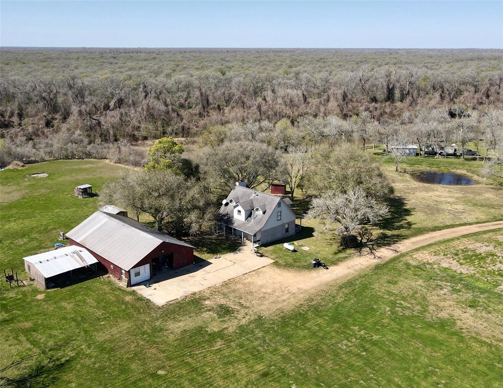 1783 River Valley Drive, Wharton, Texas image 1