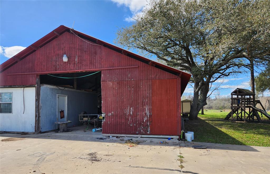 1783 River Valley Drive, Wharton, Texas image 26
