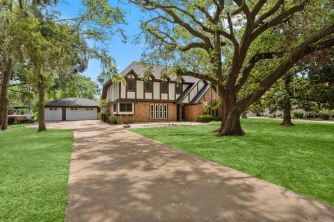 A home in Lake Jackson