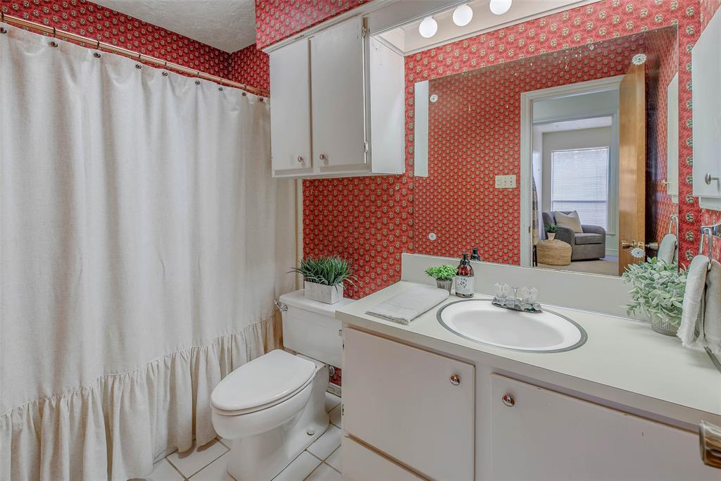 3802 Valley Oaks Drive, Bryan, Texas image 20