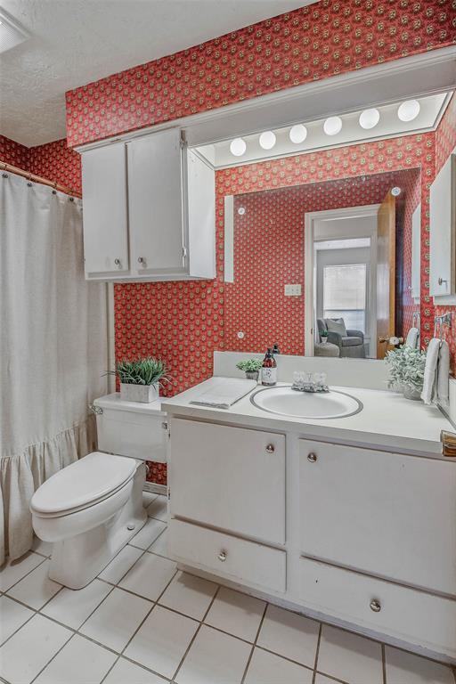 3802 Valley Oaks Drive, Bryan, Texas image 21