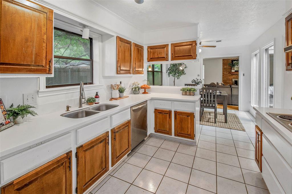 3802 Valley Oaks Drive, Bryan, Texas image 17