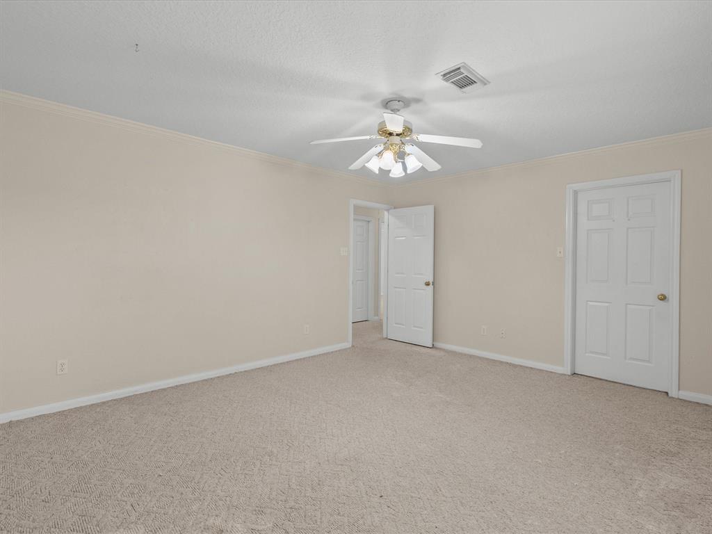 1400 Oak Hollow Drive, Dickinson, Texas image 33