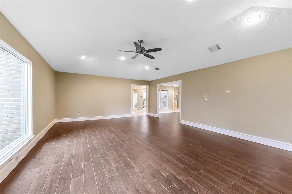 4106 Crownwood Drive, Seabrook, Texas image 8