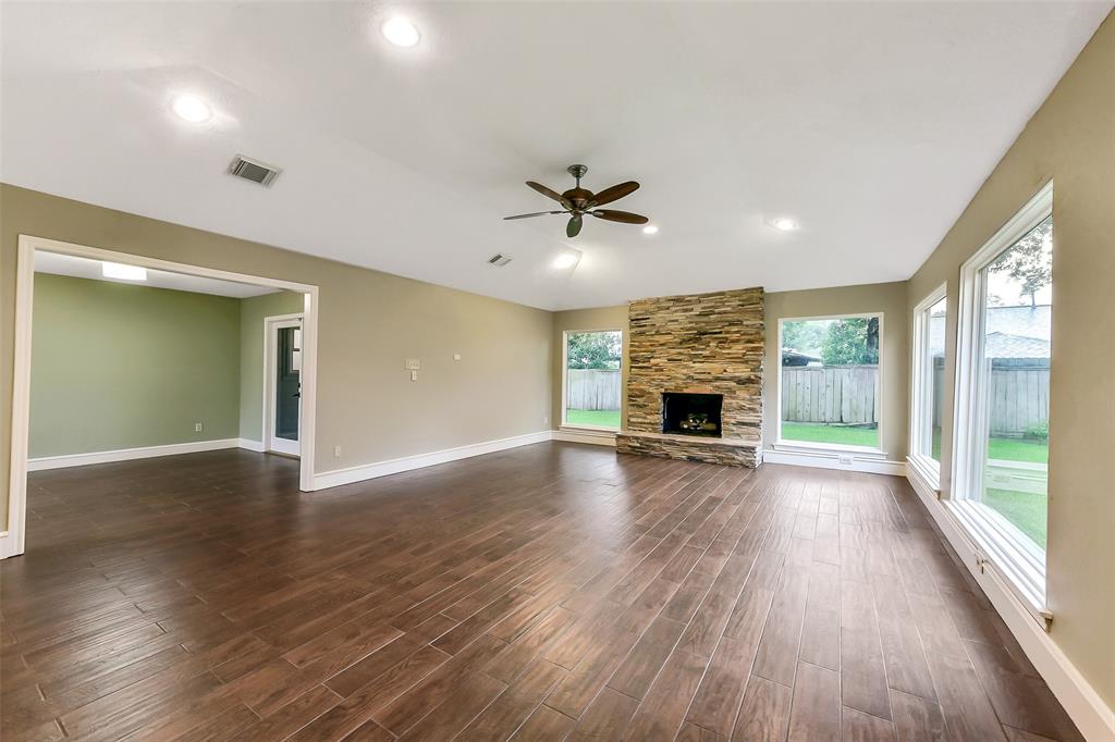4106 Crownwood Drive, Seabrook, Texas image 7