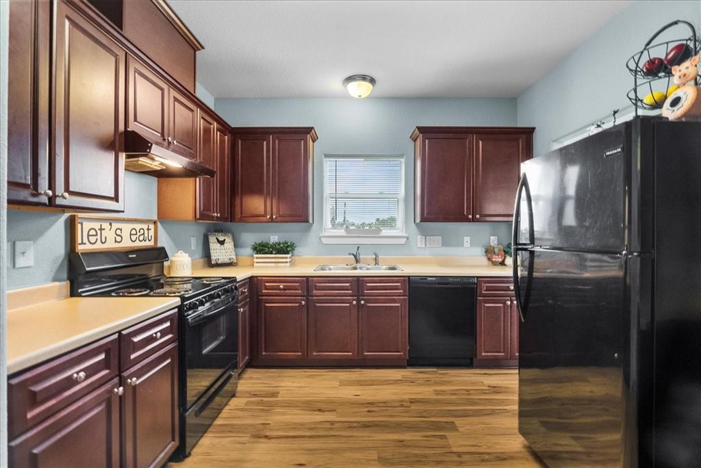 335 6th Street, San Leon, Texas image 3