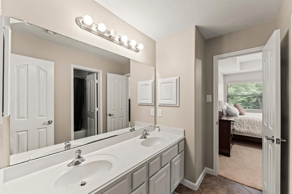 11942 Rainy Oaks Drive, Magnolia, Texas image 28