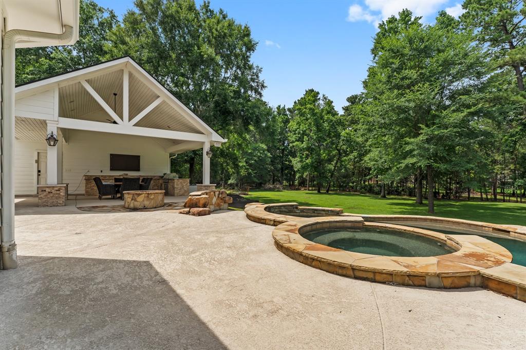 11942 Rainy Oaks Drive, Magnolia, Texas image 39