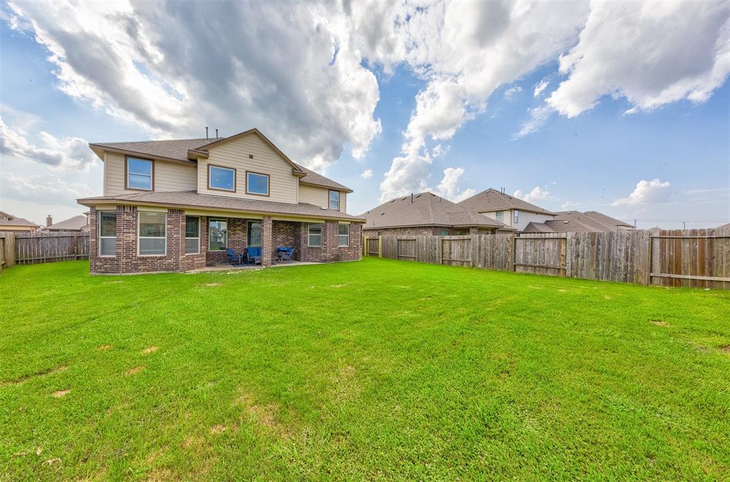 2711 Osprey Lane, Pearland, Texas image 47