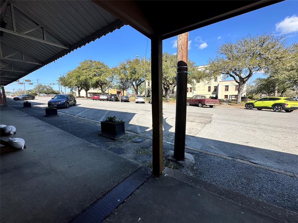 120 S Charlton Street, Woodville, Texas image 32