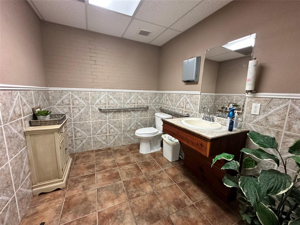 120 S Charlton Street, Woodville, Texas image 34