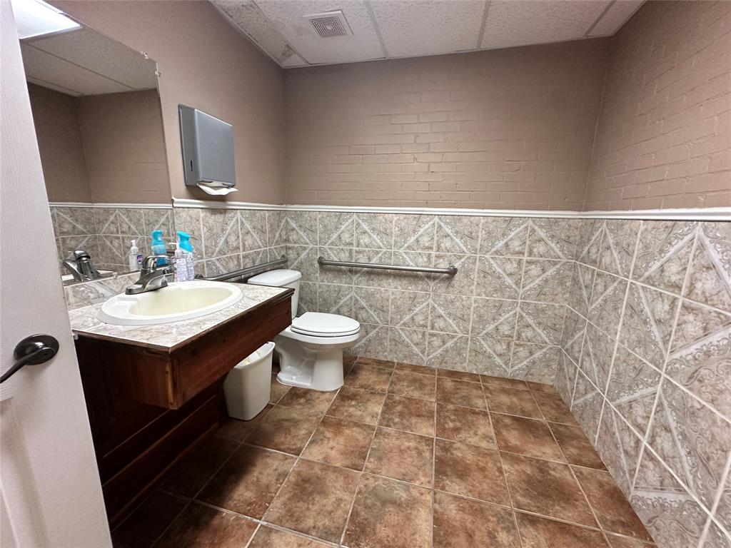 120 S Charlton Street, Woodville, Texas image 17