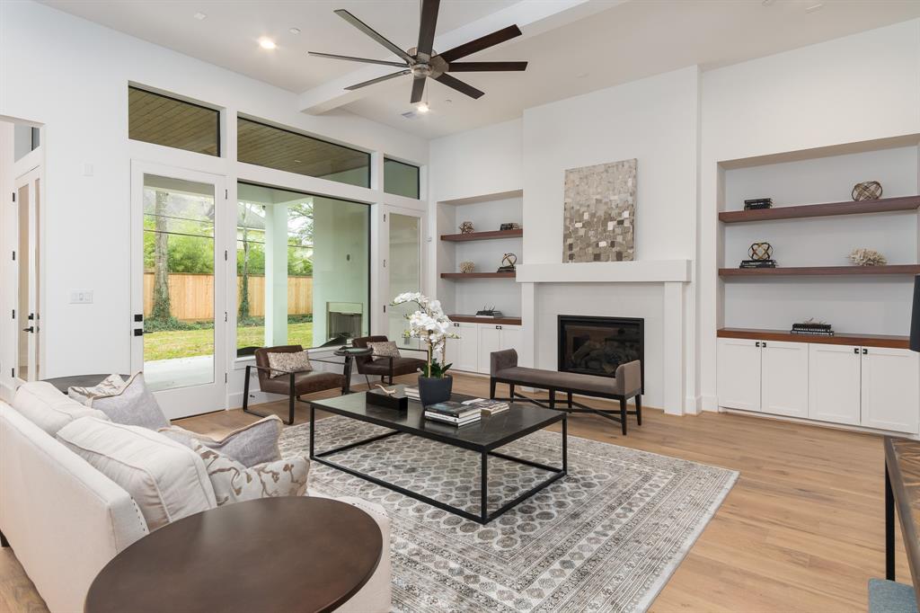512 W Alkire Lake Drive