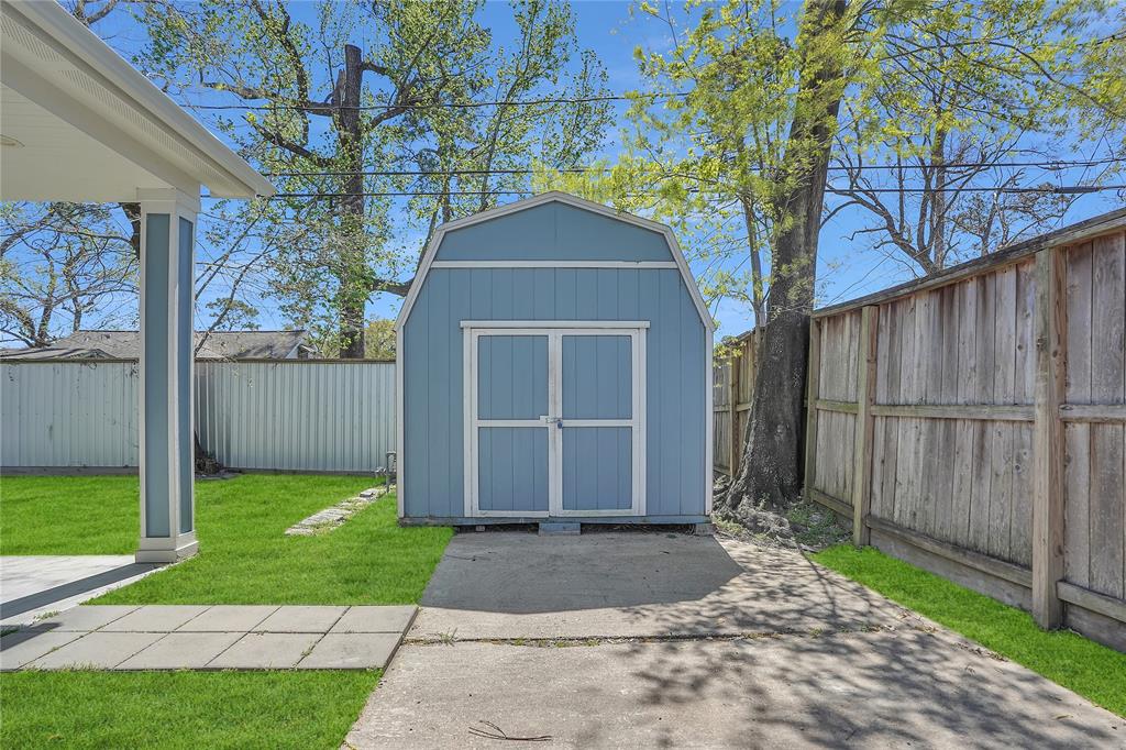 1035 W 43rd Street, Houston, Texas image 37